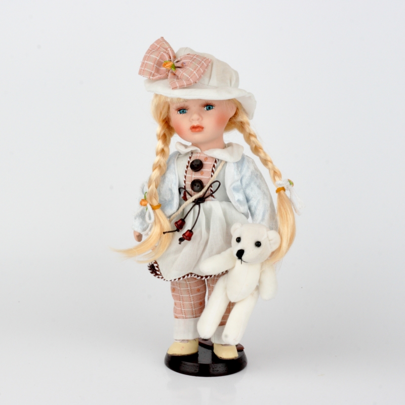 Porcelánová bábika Ilona 30cm