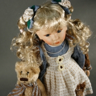 Porcelánová bábika Karina 54cm