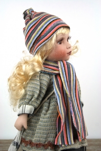 Porcelánová bábika Laura 30cm