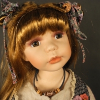 Porcelánová bábika Linda s certifikátom 70 cm