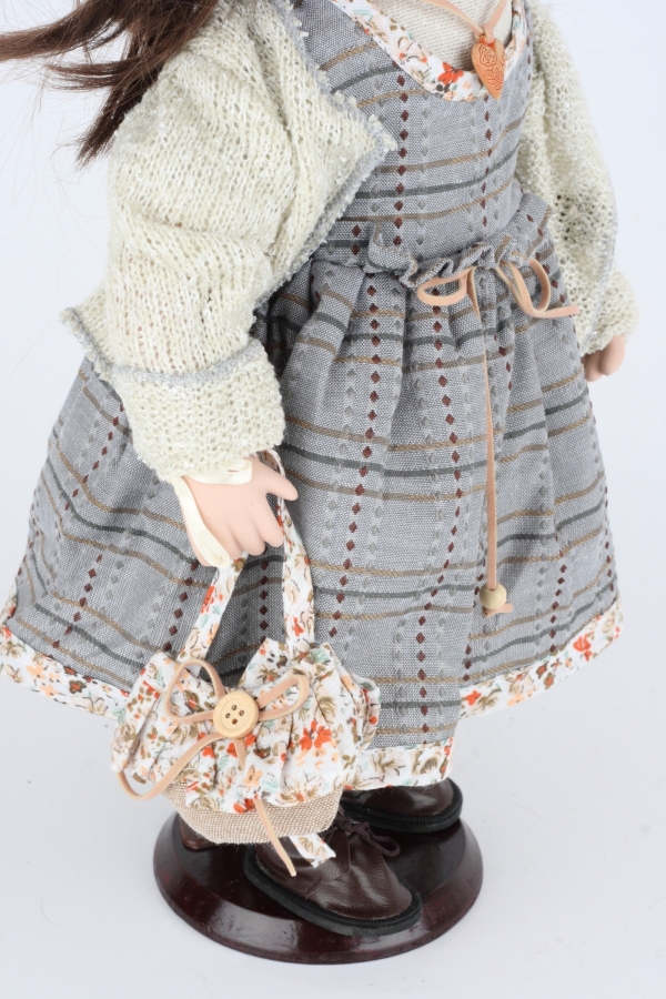 Porcelánová bábika Stela 40cm