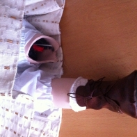 Porcelánová bábika Terezka - zlomená noha