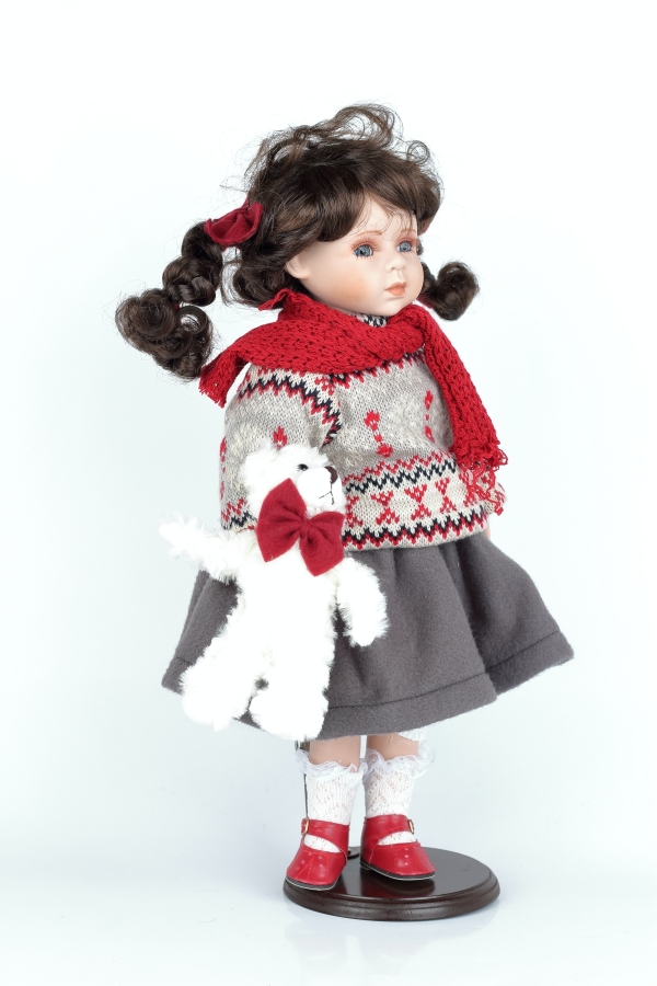 Porcelánová bábika vo svetri Teddy 46cm