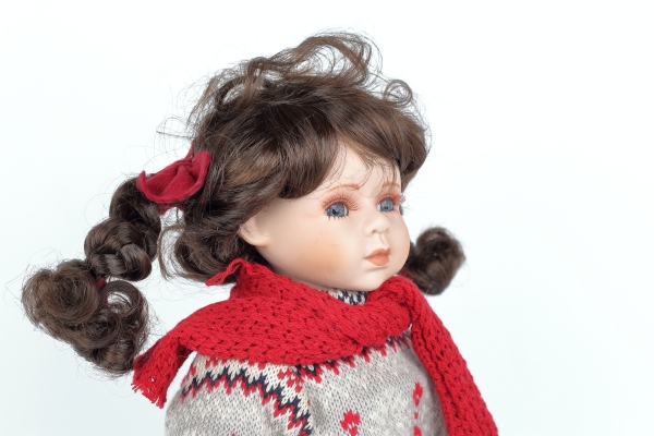 Porcelánová bábika vo svetri Teddy 46cm