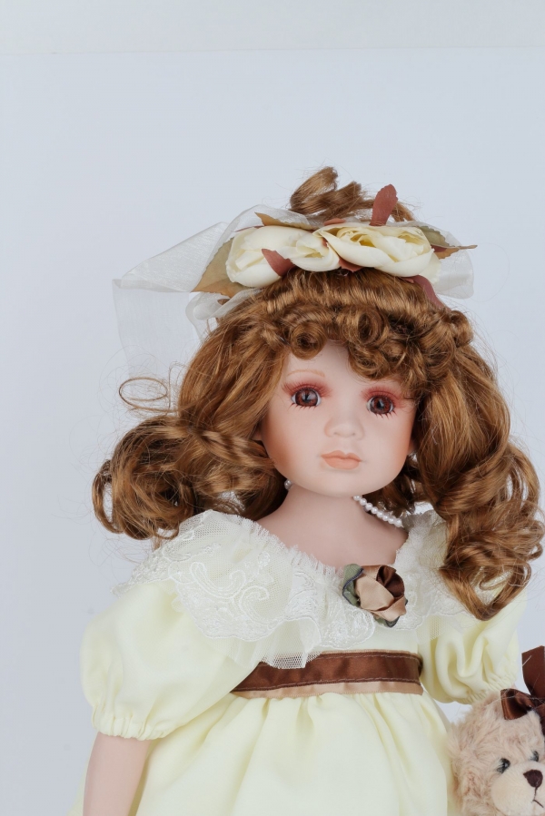 Porcelánová bábika Viktorie 48cm