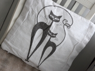 Povlak na vankúš biely Dve mačky 40x40cm