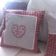 Obliečka na vankúš červené srdce 40x40cm