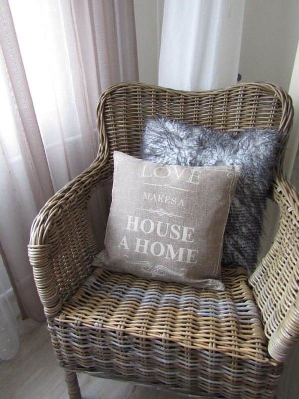 Povlak na vankúš House AND Home tmavý 40x40cm