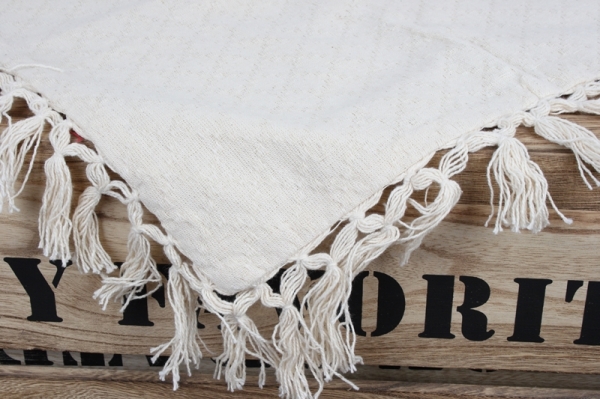 Povlak na vankúš s strapcami s vzorom