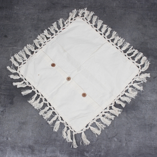 Povlak na vankúš s strapcami s vzorom