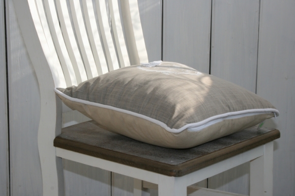 Povlak na polštář s výplní 33x38cm