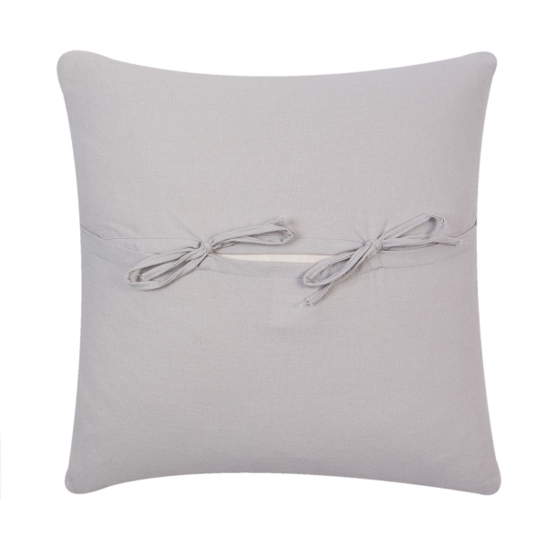 Povlak na vankúš so srdcom na zaväzovanie 40x40cm