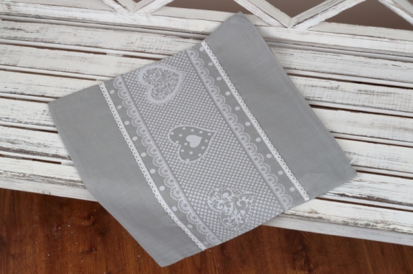 Povlak na vankúš šedej srdce 40x40 cm