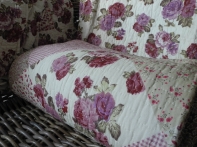 Prikrývka na posteľ patchwork Ružová záhrada 230x250cm