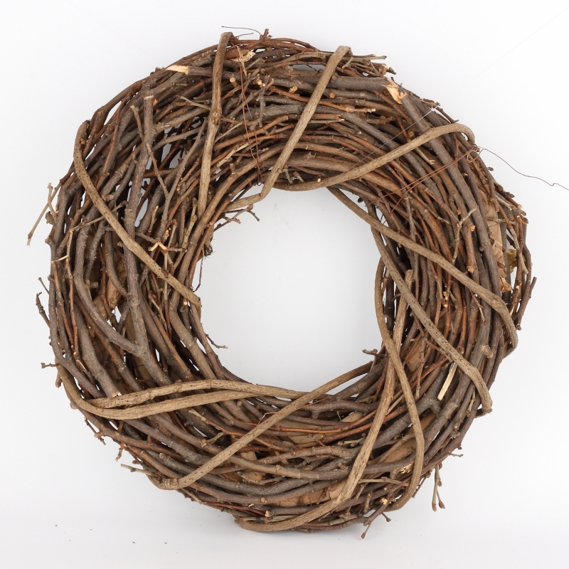 Prírodný veniec krútený 40cm