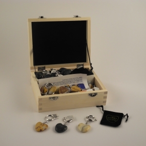 Prívesok na kľúče kamenný v tvare srdca