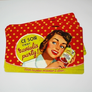 Prestieranie červené Raviolis Party 43,5x28cm