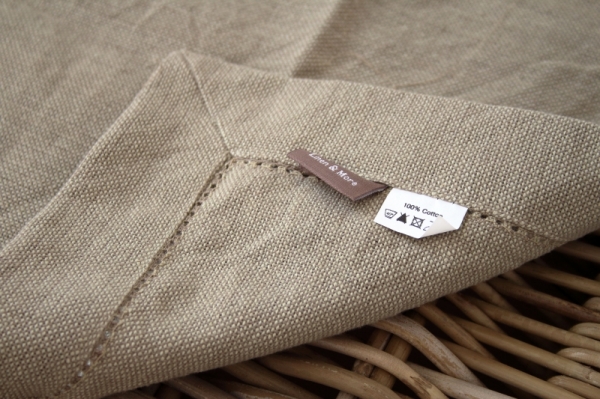 Prestieranie na stôl béžovej 35x50cm