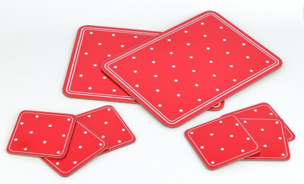 Prestieranie na stôl červené s bodkami sada 2ks 29×21×0,5cm