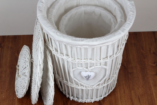 Prútený kôš na bielizeň biely levanduľovej srdce 45cm