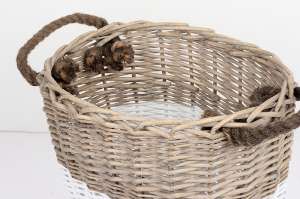 Prútený kôš oválny dvojfarebný 36x30x35cm