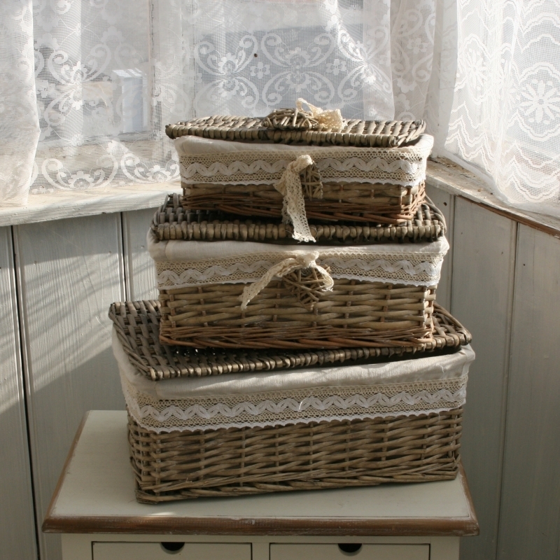 Prútený kôš s vekom a čipkou 42cm