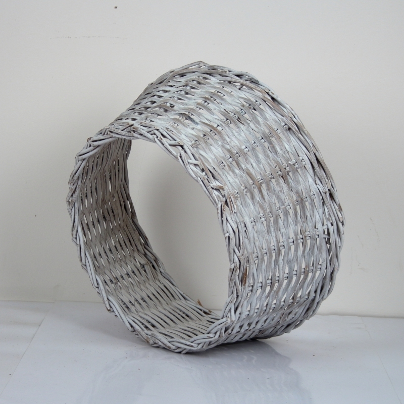 Prútený kryt na stojan vianočného stromčeka