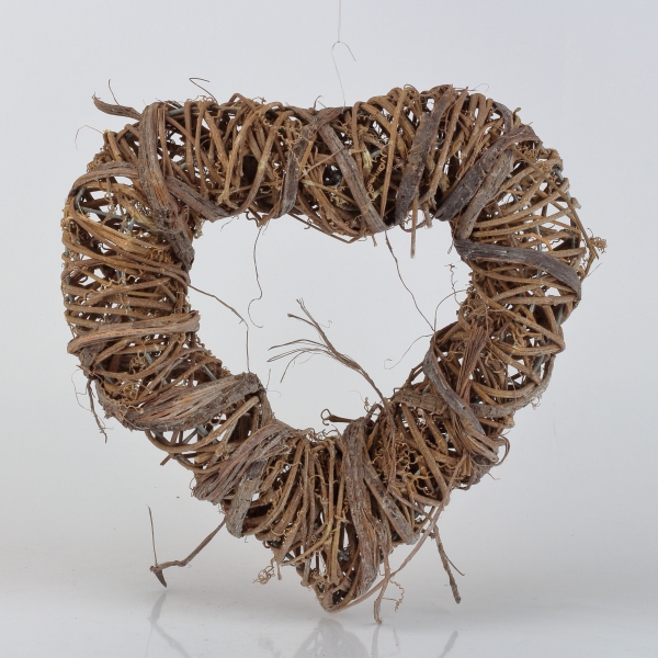 Prútený vénec srdca 30cm