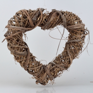 Prútený vénec srdca 35cm