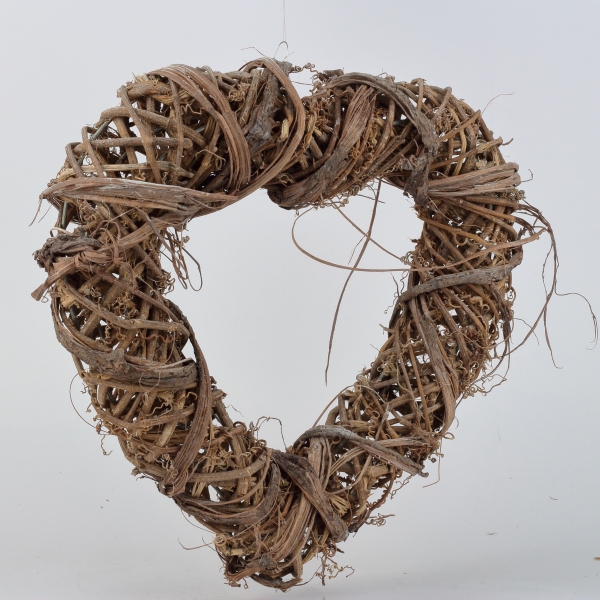 Prútený vénec srdca 35cm