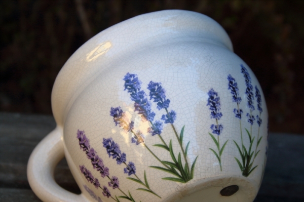 Provence dekorácia kvetináč s levanduľou