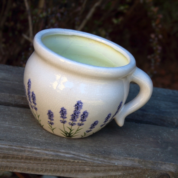 Provence dekorácia kvetináč s levanduľou