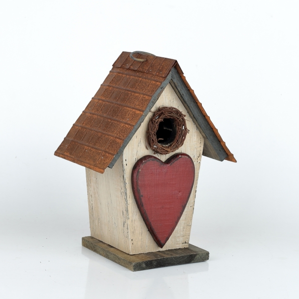 Vtáčia búdka so srdcom