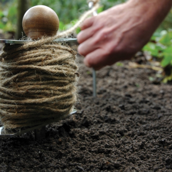 Riadkovač 12 x 5,2 x 26,7 s motúzom