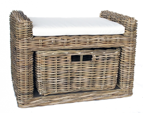 Ratanová sedačka s košom a vankúšom
