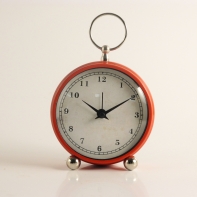 Retro budík červený 11cm