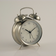 Retro budík silver 16cm