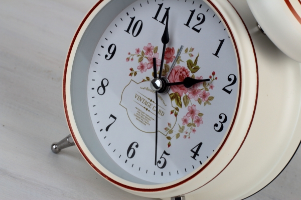 Retro budík VINTAGE FLOWERS 16cm