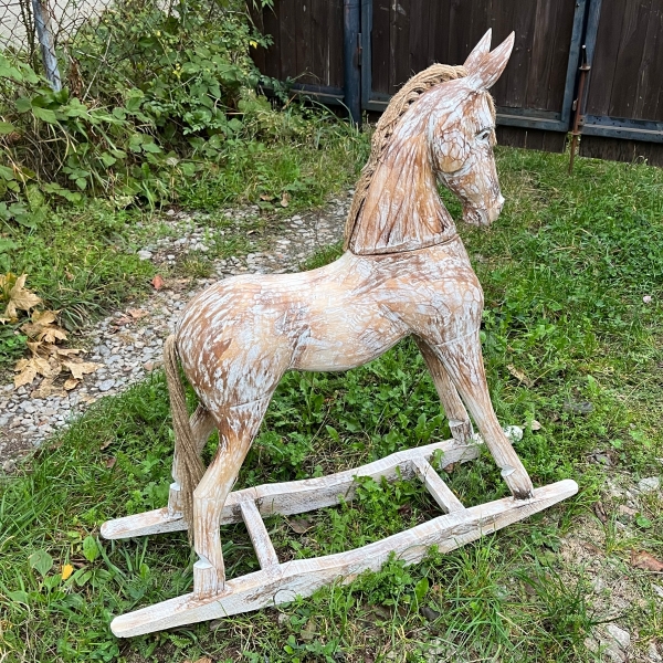 Retro dekorace drevený hojdací kôň 80 cm