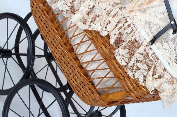 Retro kočíky / kočík pre bábiku hnedé prútia 66x60x28cm