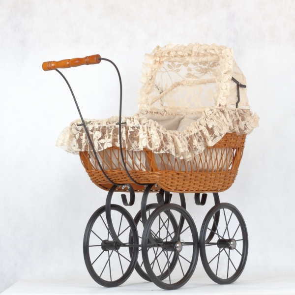 Retro kočíky / kočík pre bábiku hnedé prútia 66x60x28cm