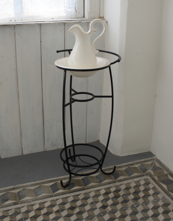 Retro kúpeľňový stojan kovový čierny 80x40cm