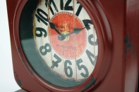 Retro kovový budík 18x18cm