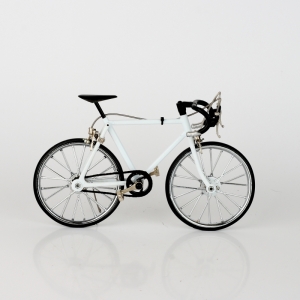 Retro model bicykel biele 22x14cm
