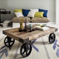 Retro nábytok - konferenčný stolík na kolesách 135x35x75cm