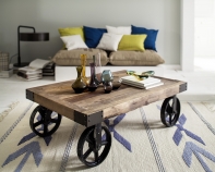 Retro nábytok - konferenčný stolík na kolesách 135x35x75cm