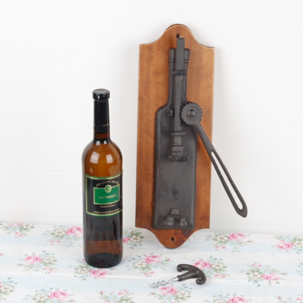 Retro otvárač na fľaše 40x14x8cm