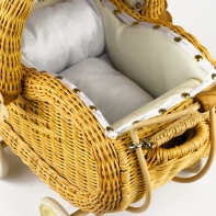 Retro prútený kočík pre bábiky 42cm