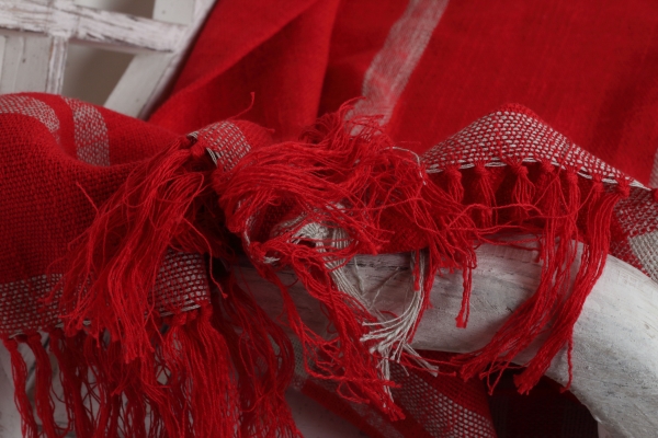 Režný ručne tkaný obrus červený 140x160cm