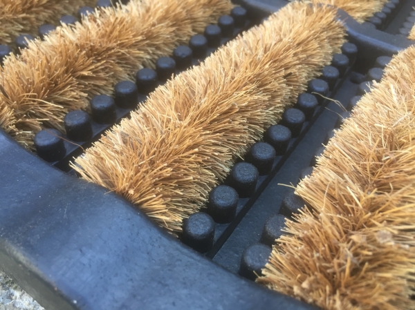 Rohožka pred dvere 60x40x3cm